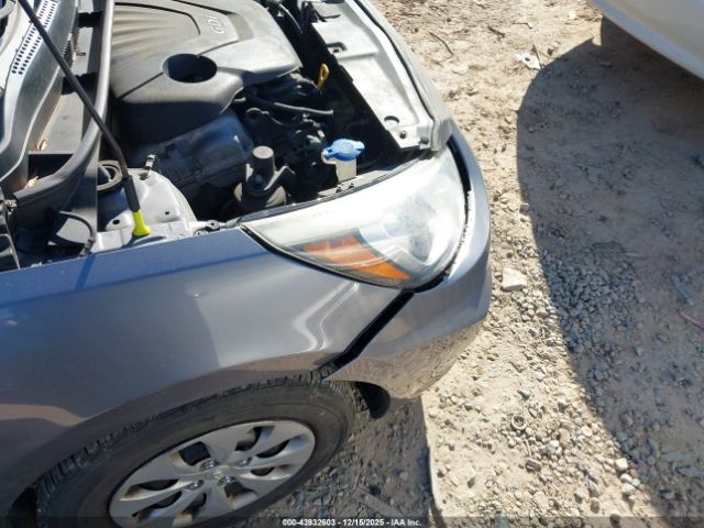 Hyundai ACCENT Se Image 9