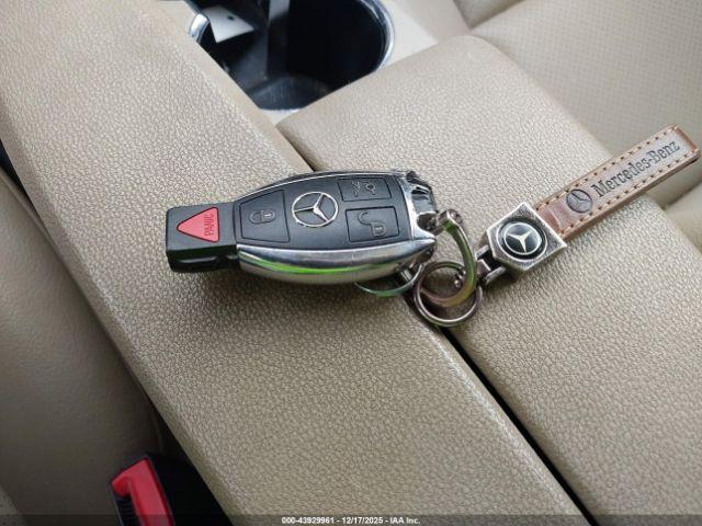 Mercedes-Benz GLK 4matic Image 11