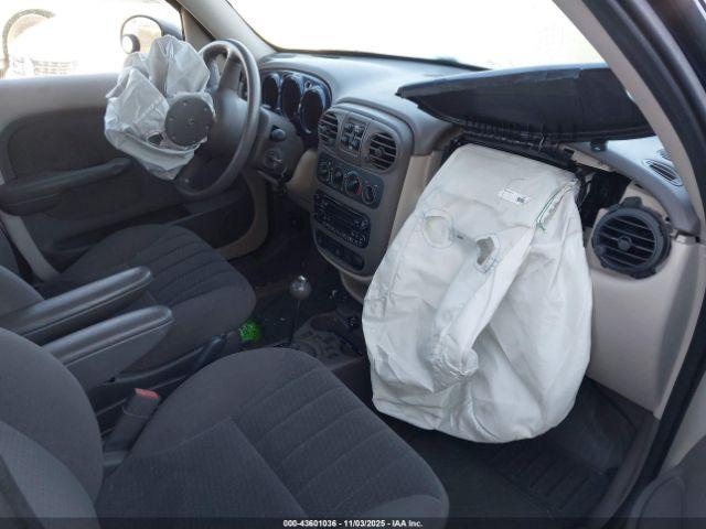 Chrysler PT Cruiser Touring Image 10