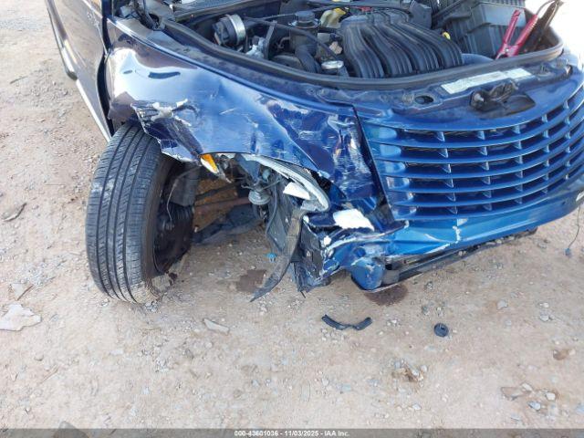 Chrysler PT Cruiser Touring Image 9