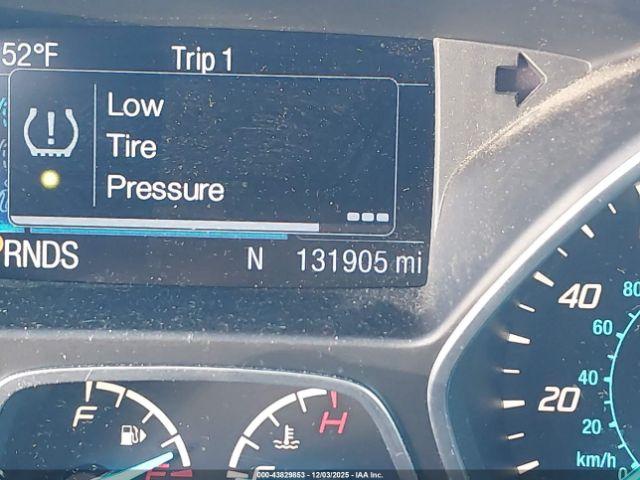 Ford Escape Titanium Image 10