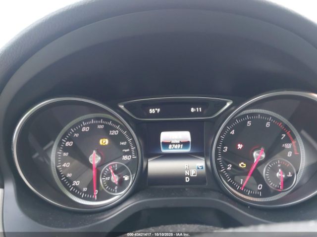 Mercedes-Benz GLA 4matic Image 13