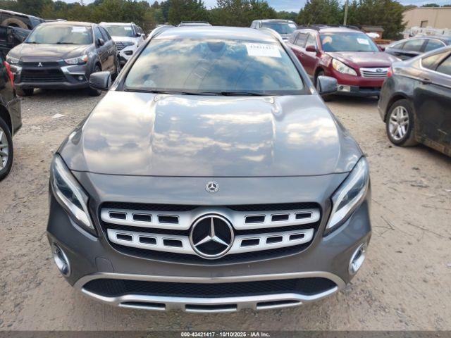 Mercedes-Benz GLA 4matic Image 18