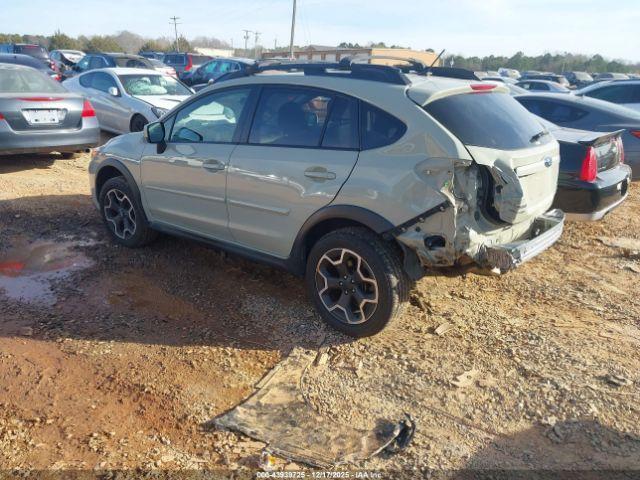 Subaru Crosstrek 2.0i Limited Image 2