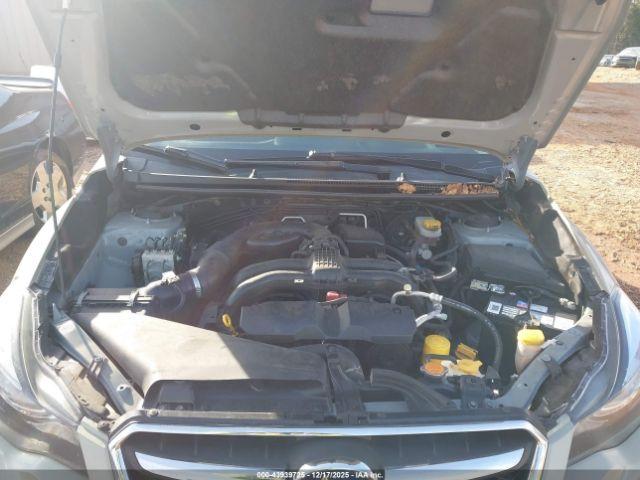 Subaru Crosstrek 2.0i Limited Image 3