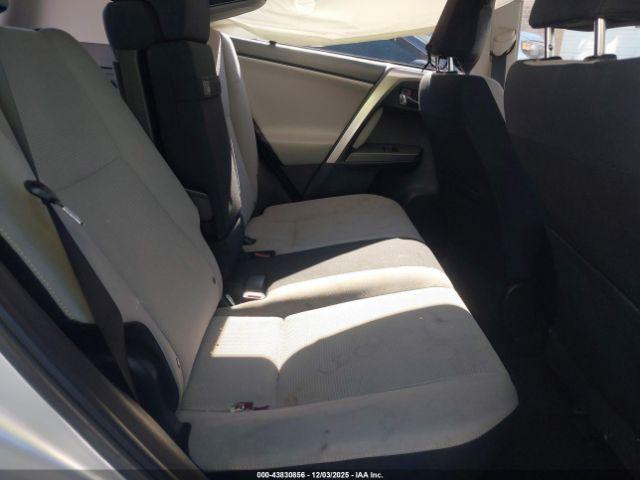 Toyota RAV4 Xle Image 18