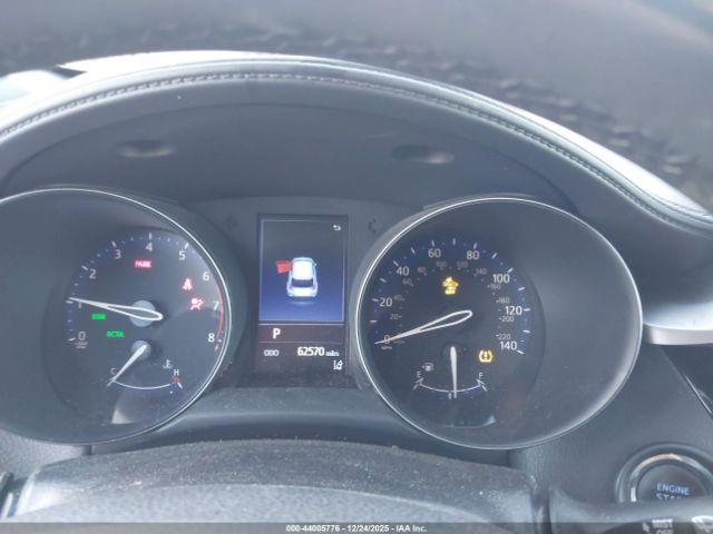 Toyota C-HR Xle Image 12