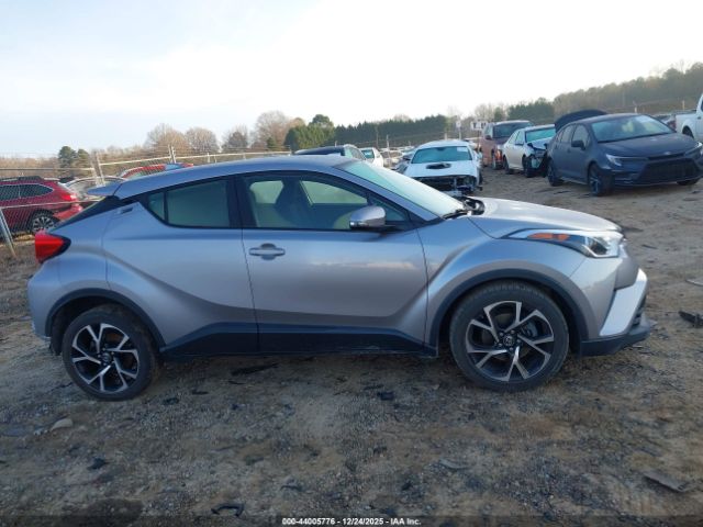 Toyota C-HR Xle Image 17
