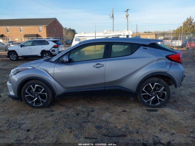 Toyota C-HR Xle Image 5