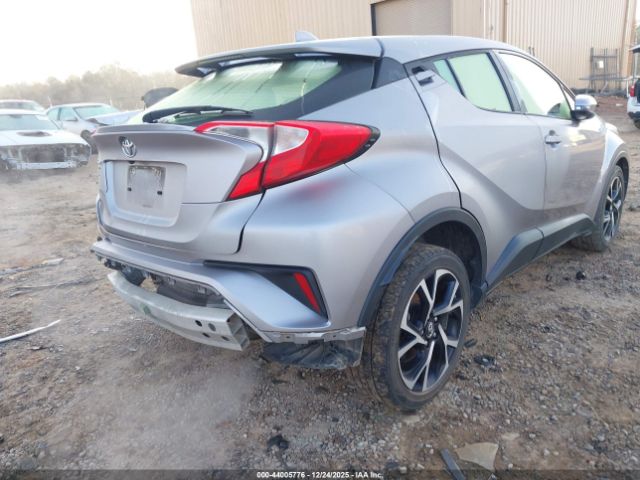 Toyota C-HR Xle Image 4