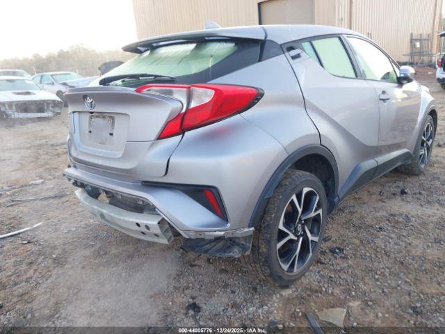 Toyota C-HR Xle Image 4