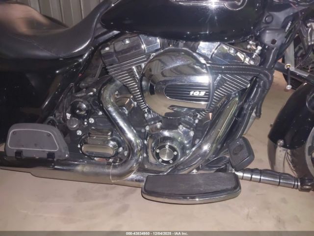 Harley-Davidson Flrt Free Wheeler Image 9