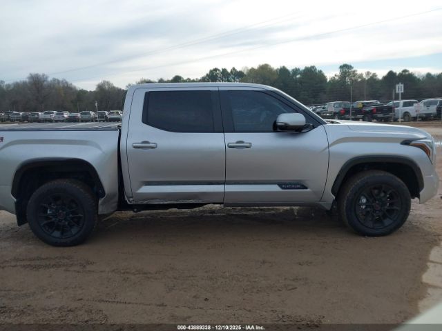 Toyota Tundra Platinum Image 13