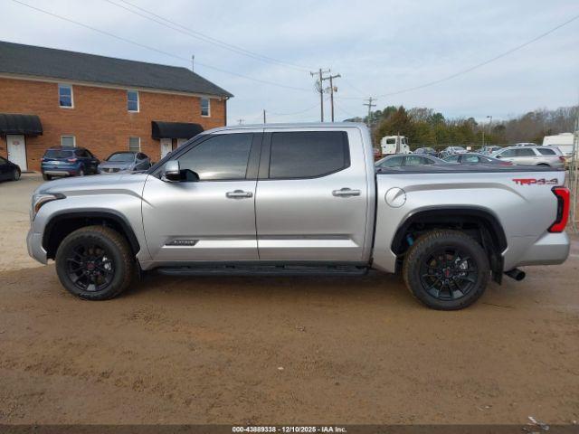 Toyota Tundra Platinum Image 12