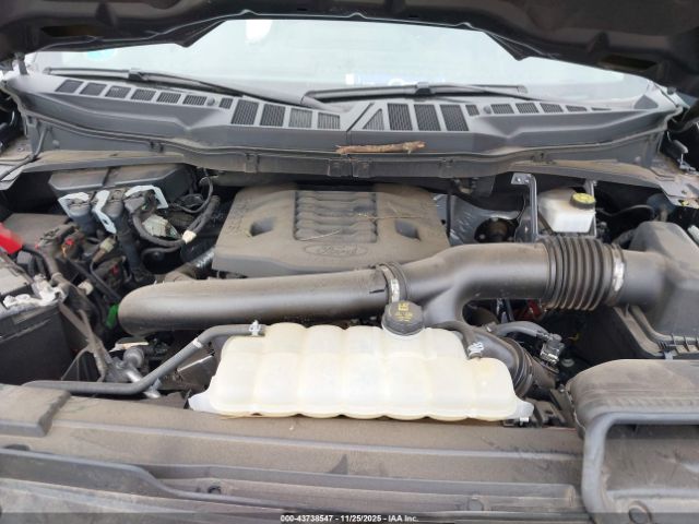 Ford F-150 Xlt Image 12