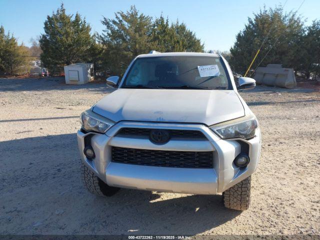 Toyota 4Runner Sr5 Image 7