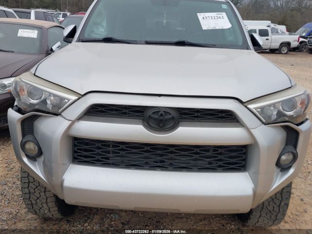 Toyota 4Runner Sr5 Image 4