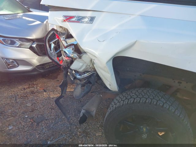 Chevrolet Silverado 2500 Lt Image 12