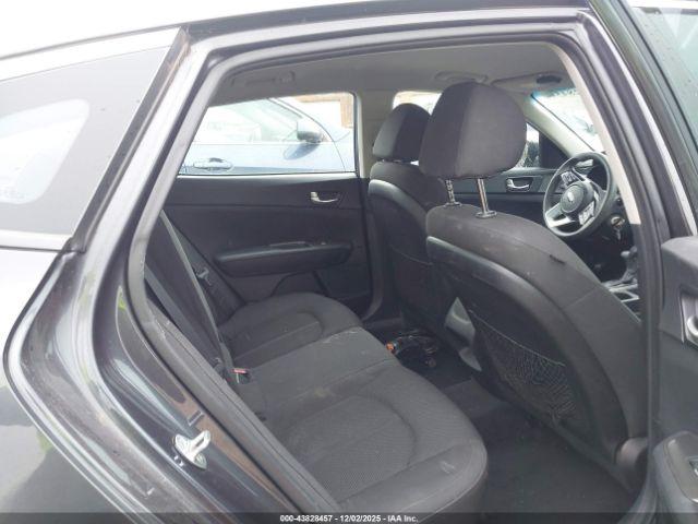 Kia Optima Lx Image 7