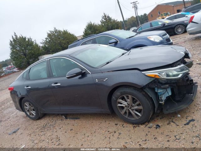 Kia Optima Lx Image 18