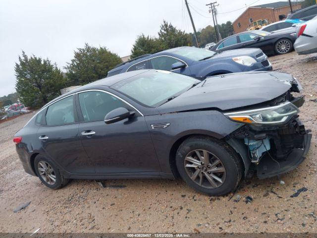 Kia Optima Lx Image 18