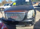 GMC Yukon Denali Image 11
