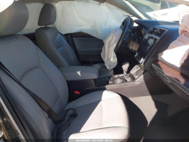 Subaru Outback 2.5i Limited Image 4