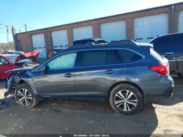 Subaru Outback 2.5i Limited Image 11