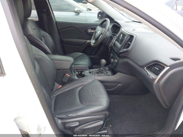 Jeep Cherokee Latitude 4x4 Image 5