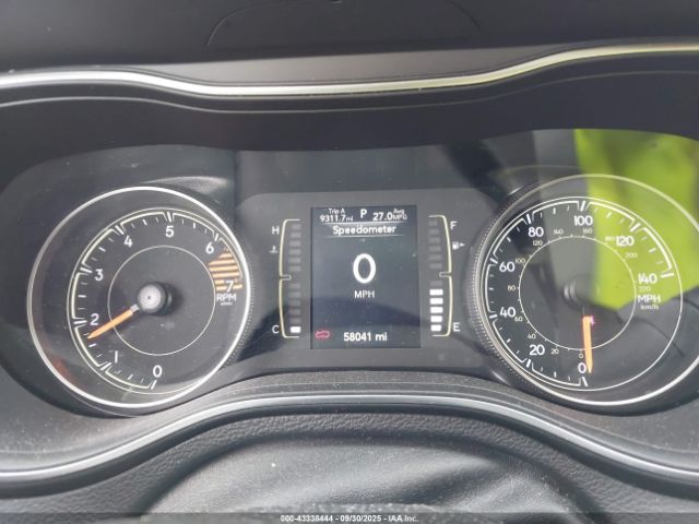 Jeep Cherokee Latitude 4x4 Image 6