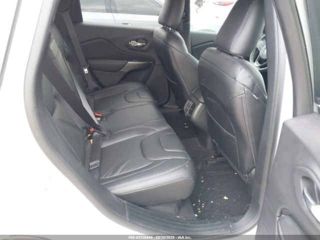 Jeep Cherokee Latitude 4x4 Image 8