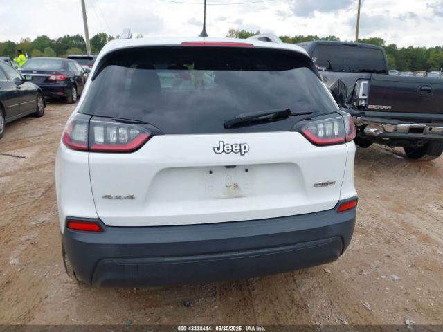 Jeep Cherokee Latitude 4x4 Image 15