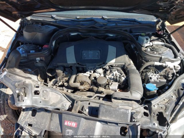 Mercedes-Benz E-Class 4matic Image 10