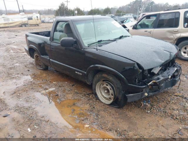  Salvage Chevrolet S-10