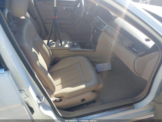 Mercedes-Benz E-Class 4matic Image 18