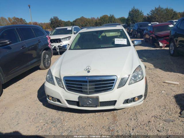 Mercedes-Benz E-Class 4matic Image 11