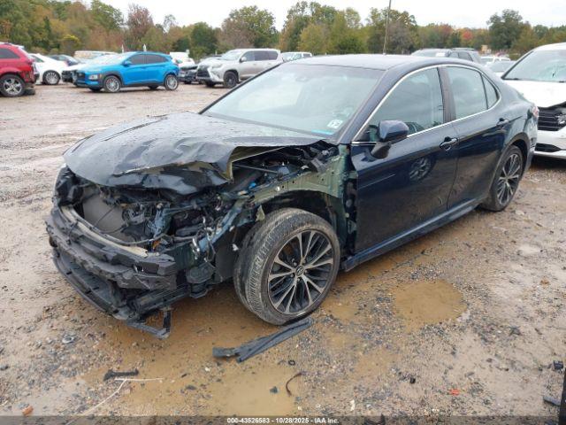 Toyota Camry Se Image 15