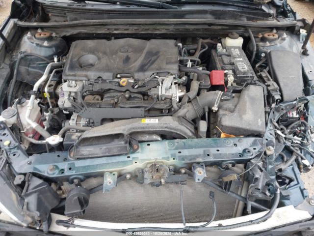 Toyota Camry Se Image 12