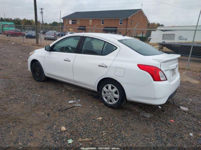 Nissan Versa 1.6 Sv Image 5