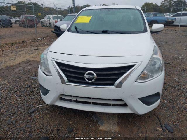 Nissan Versa 1.6 Sv Image 12