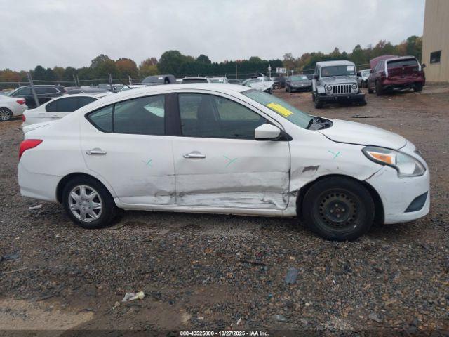 Nissan Versa 1.6 Sv Image 14