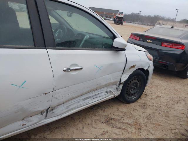 Nissan Versa 1.6 Sv Image 4