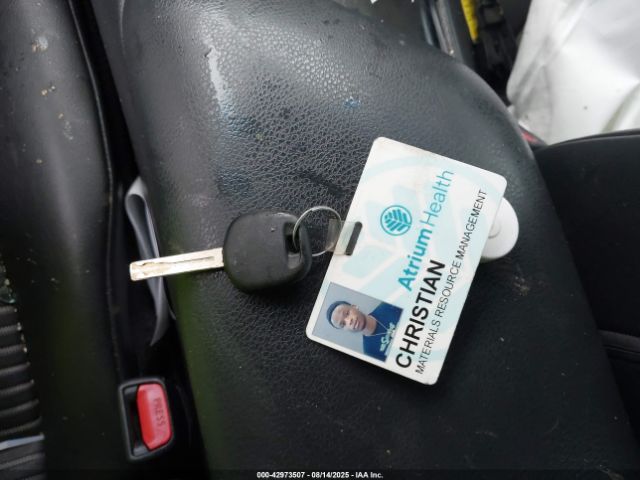 Toyota Camry Se Image 10