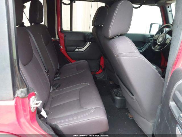 Jeep Wrangler Sahara Image 6