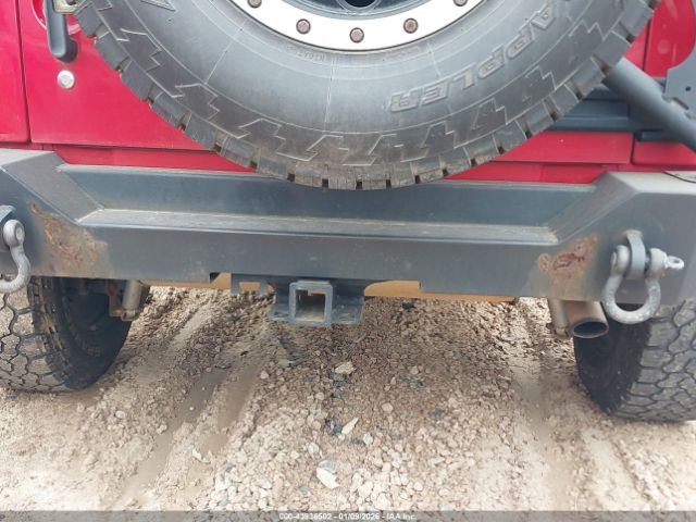 Jeep Wrangler Sahara Image 2