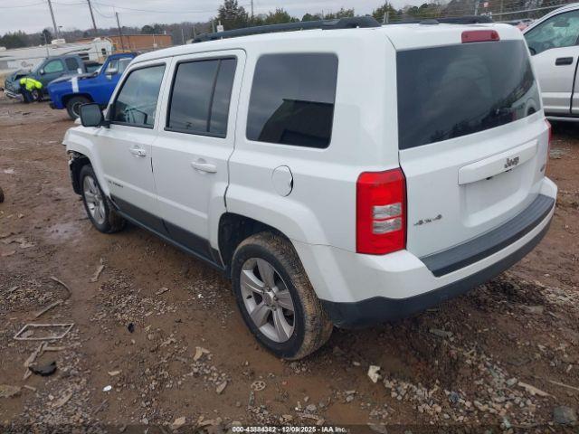 Jeep Patriot Latitude Image 13