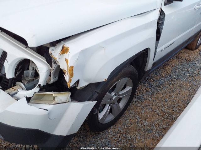 Jeep Patriot Latitude Image 4