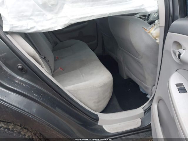 Toyota Corolla Le Image 14