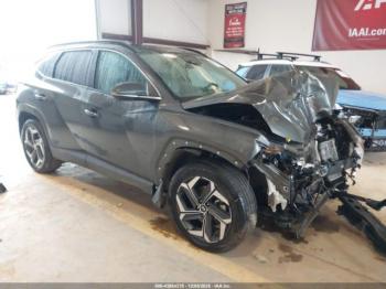  Salvage Hyundai TUCSON
