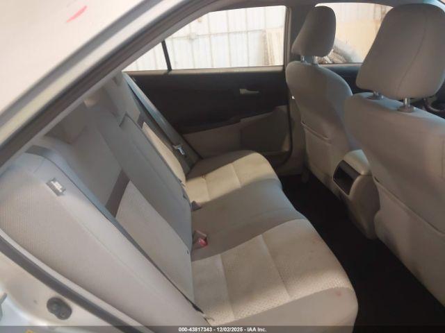 Toyota Camry L Image 17